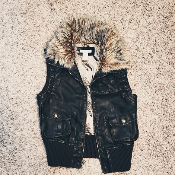 Rustic fur vest - Picture 1 of 4